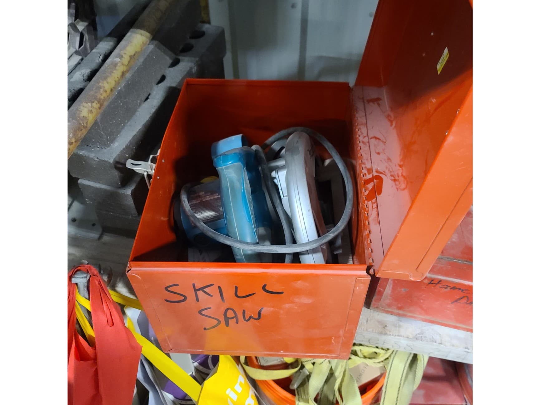 Skill Saw Second Image