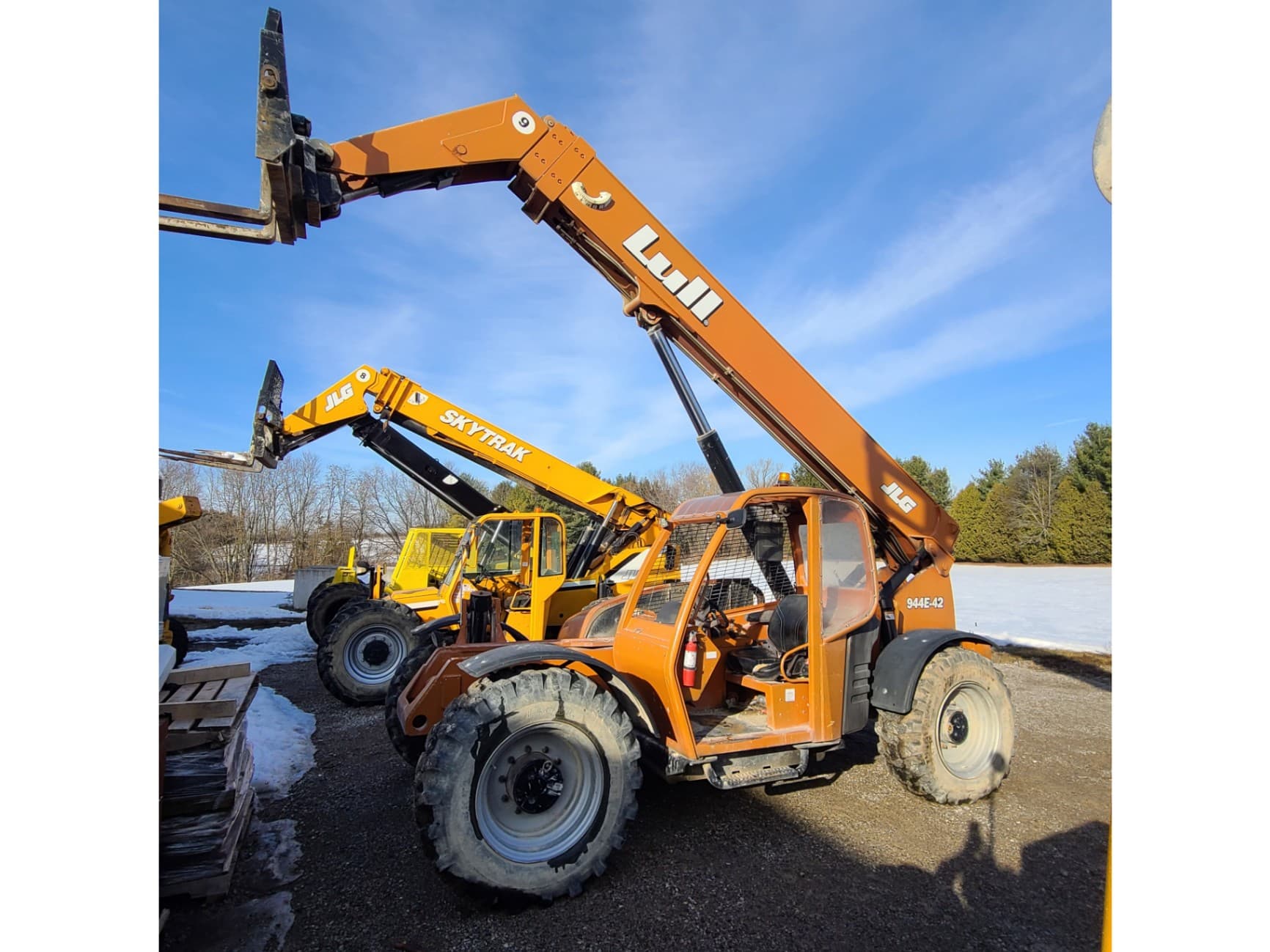 2005 Lull Model 944E-42 Telehandler - 9000 lb Capacity Main Image