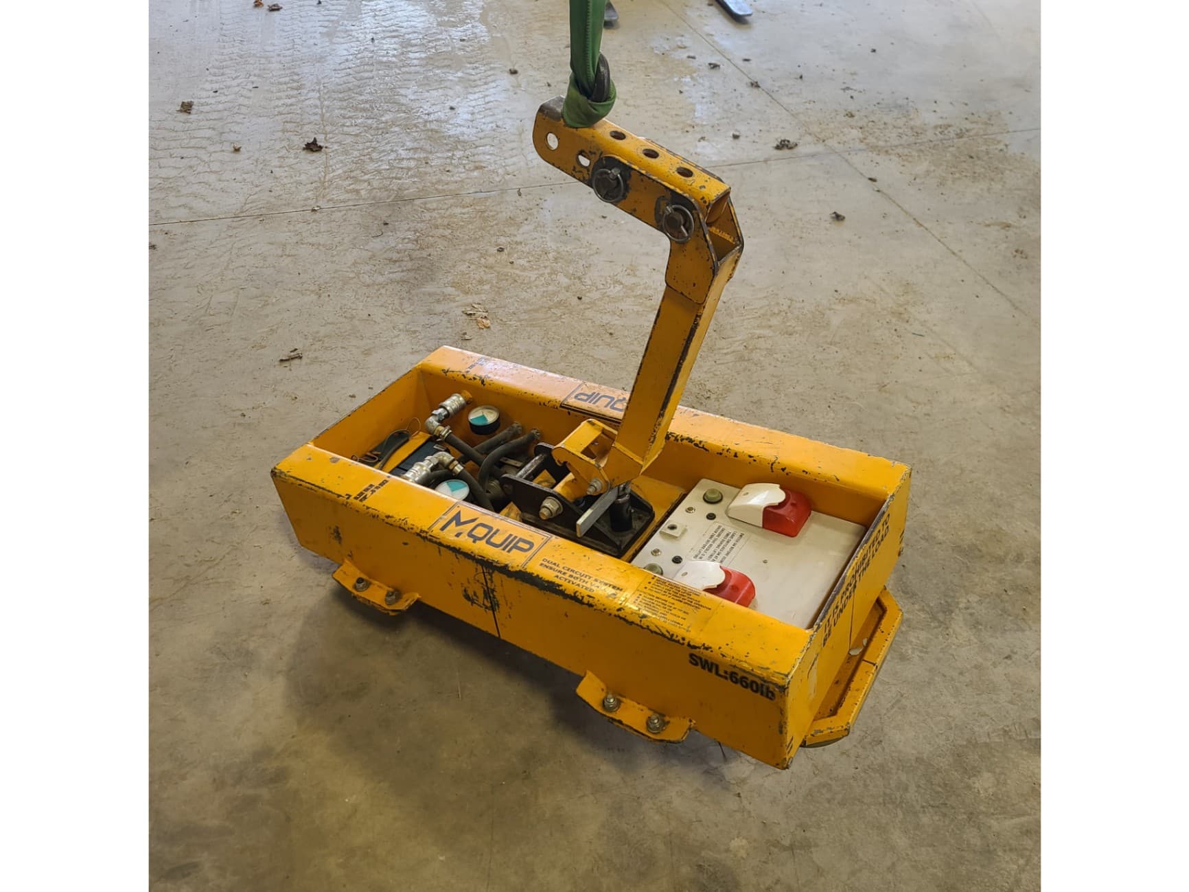 MQuip Vacuum Lifter - 1000lb Capacity Second Image