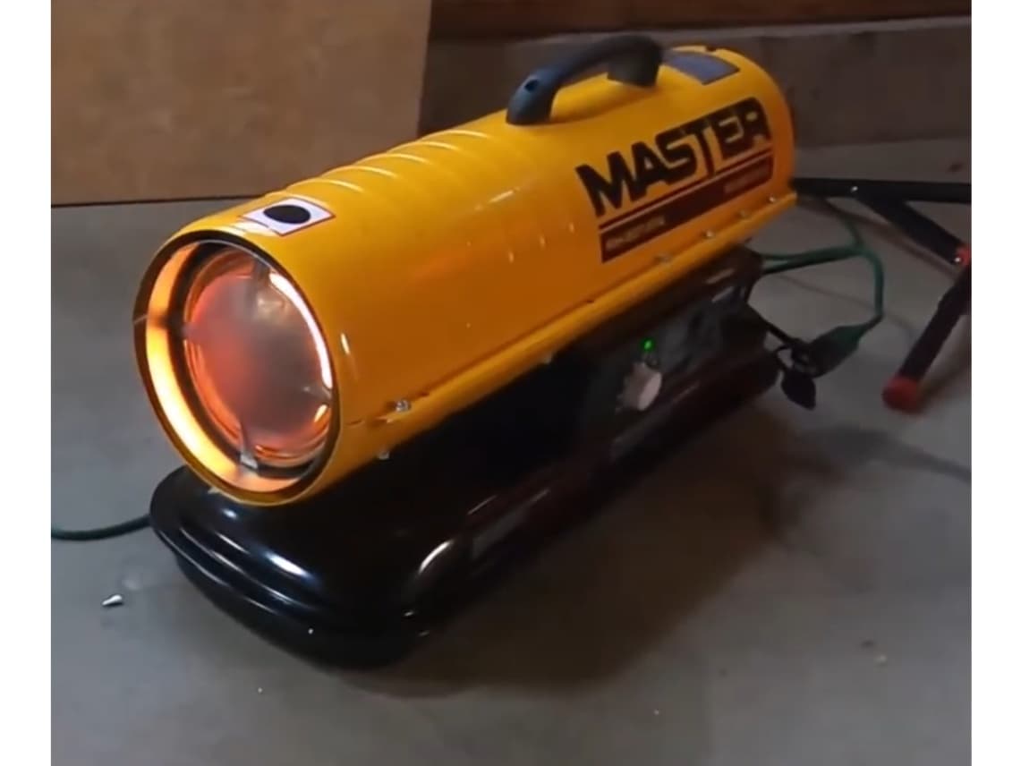Master MH-80TBOA-KFA 80,000 BTU Portable 120V or Battery Diesel/Kerosene Space Heater Main Image