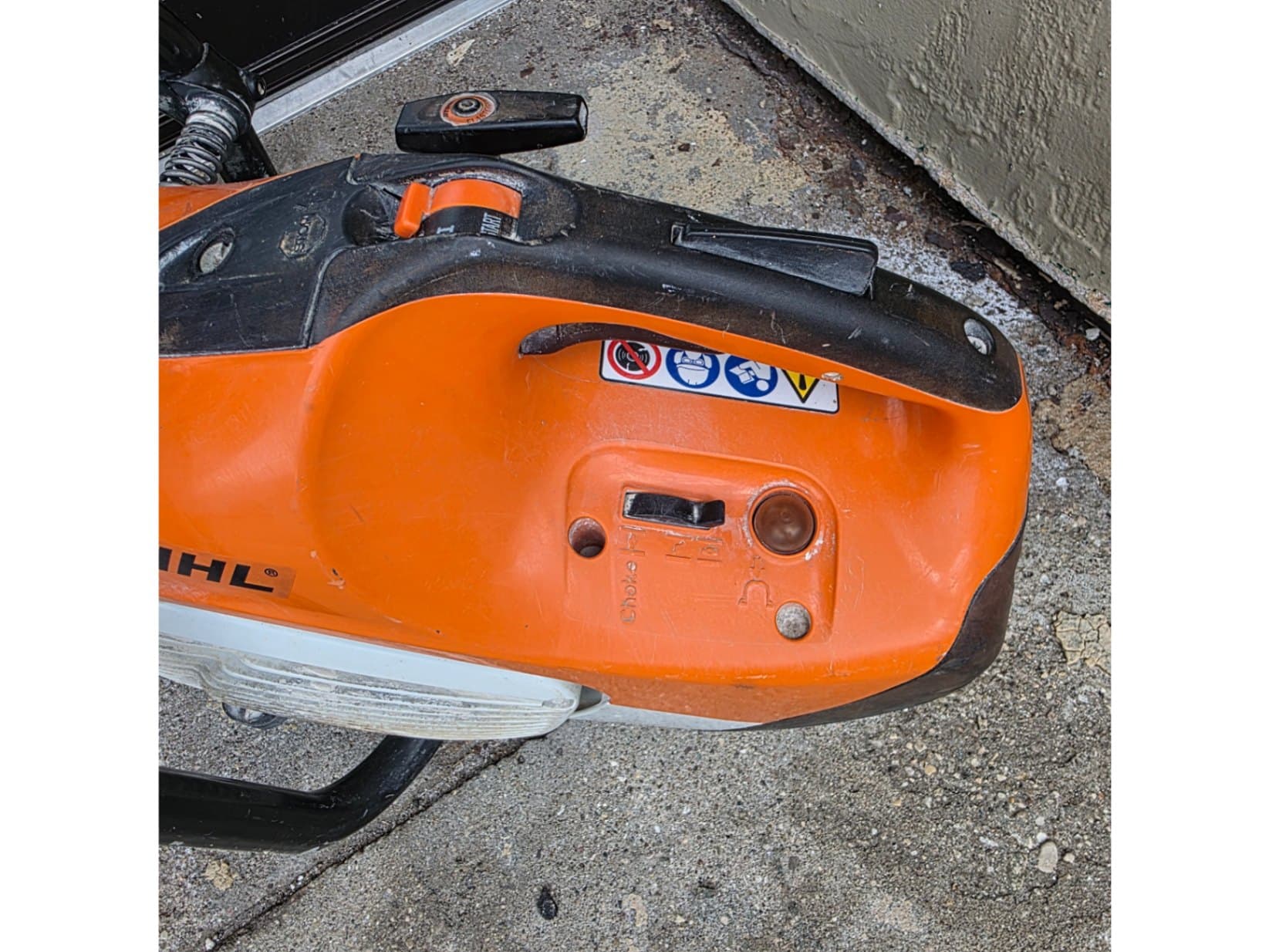 Stihl TS420 Cut Off Quick Cut Concrete Saw 14" Gas-Powered Third Image
