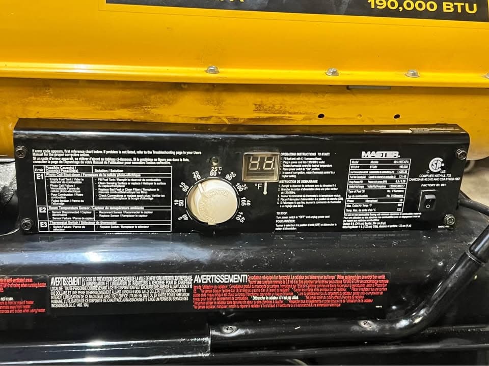 Master MH-190T-KFA 190,000 BTU Portable 120V Forced-Air Diesel/Kerosene Space Heater Third Image