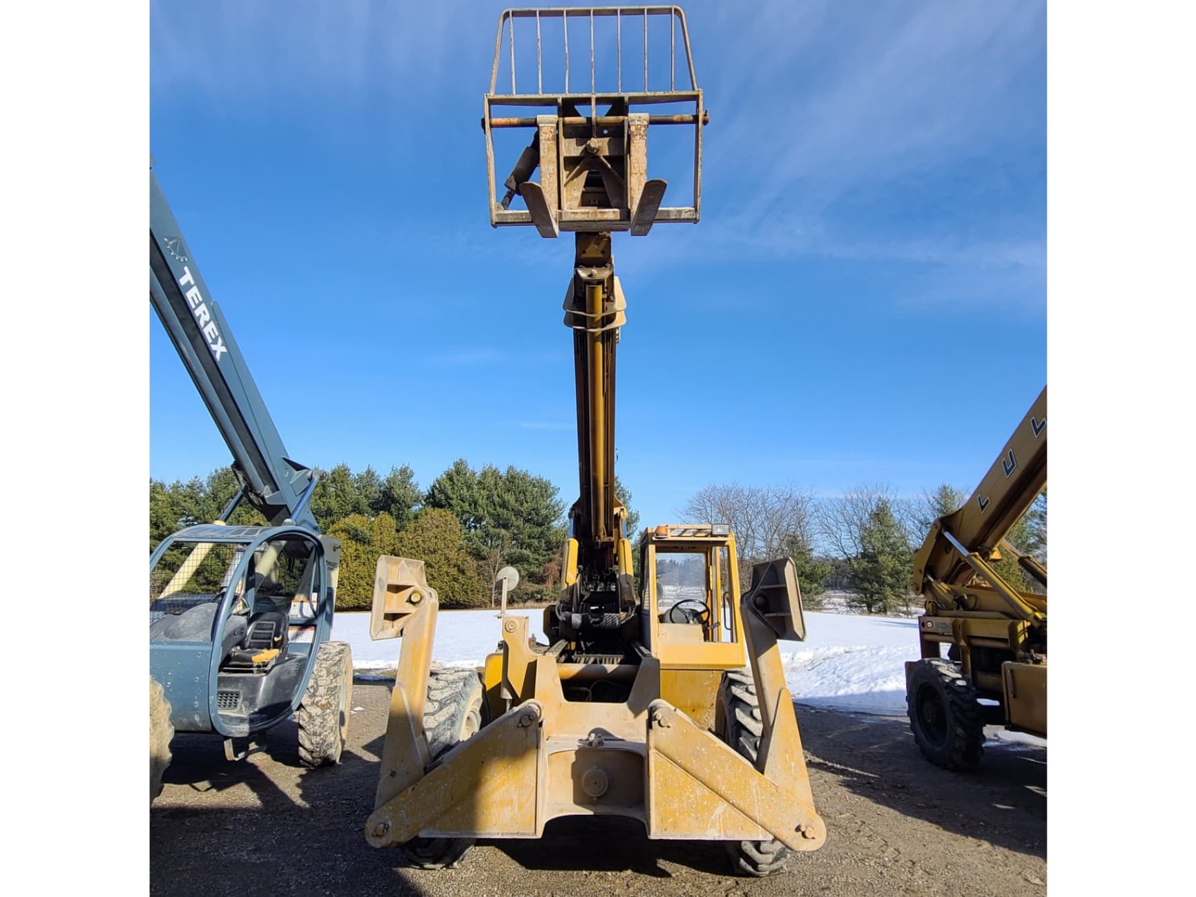 2003 Lull 1044C-54 Telehandler - 10,000 lb Capacity Third Image