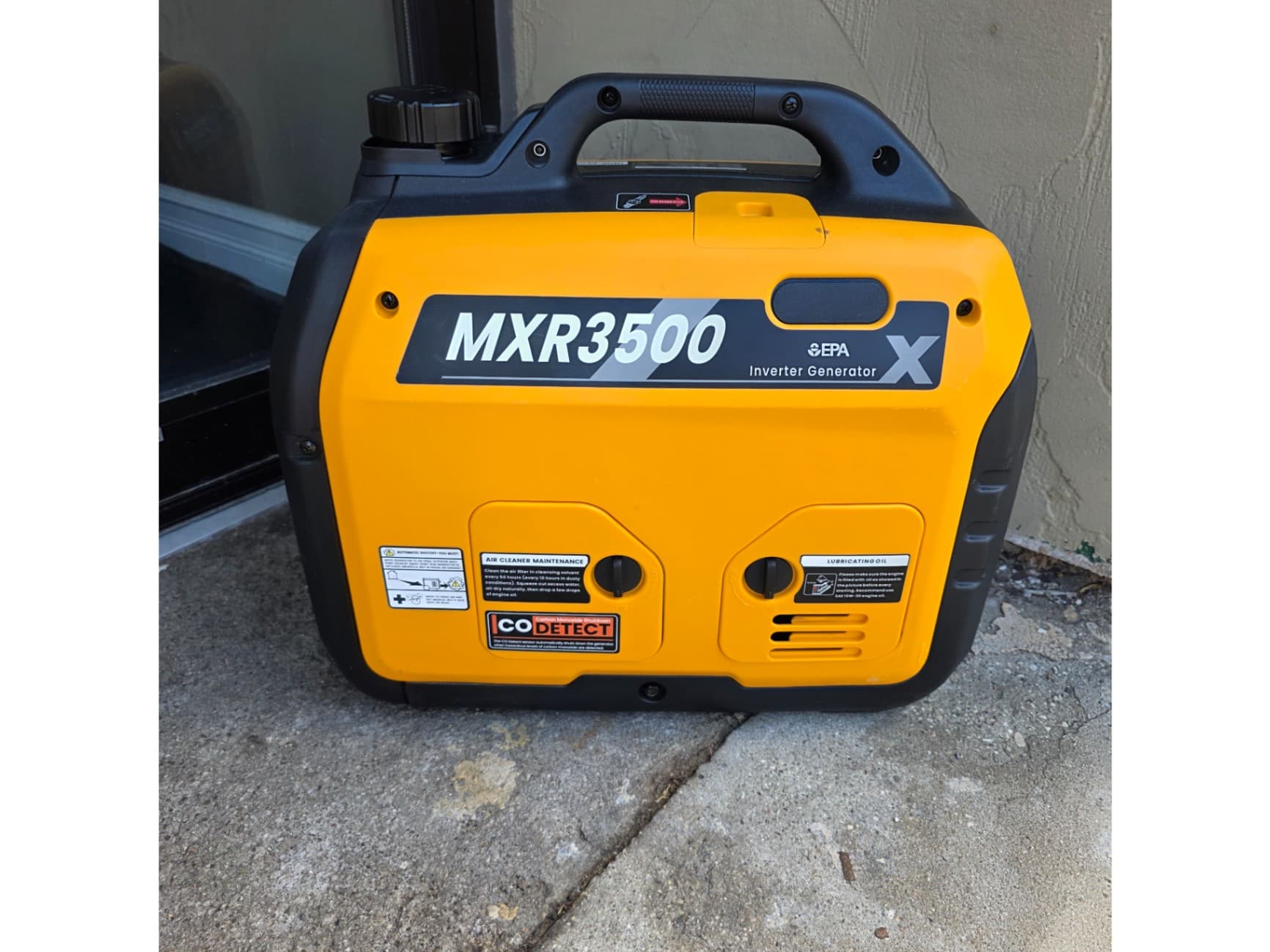 3500W Portable Inverter Generator 47lbs Light Weight Super Quite 3000W Continuous Third Image