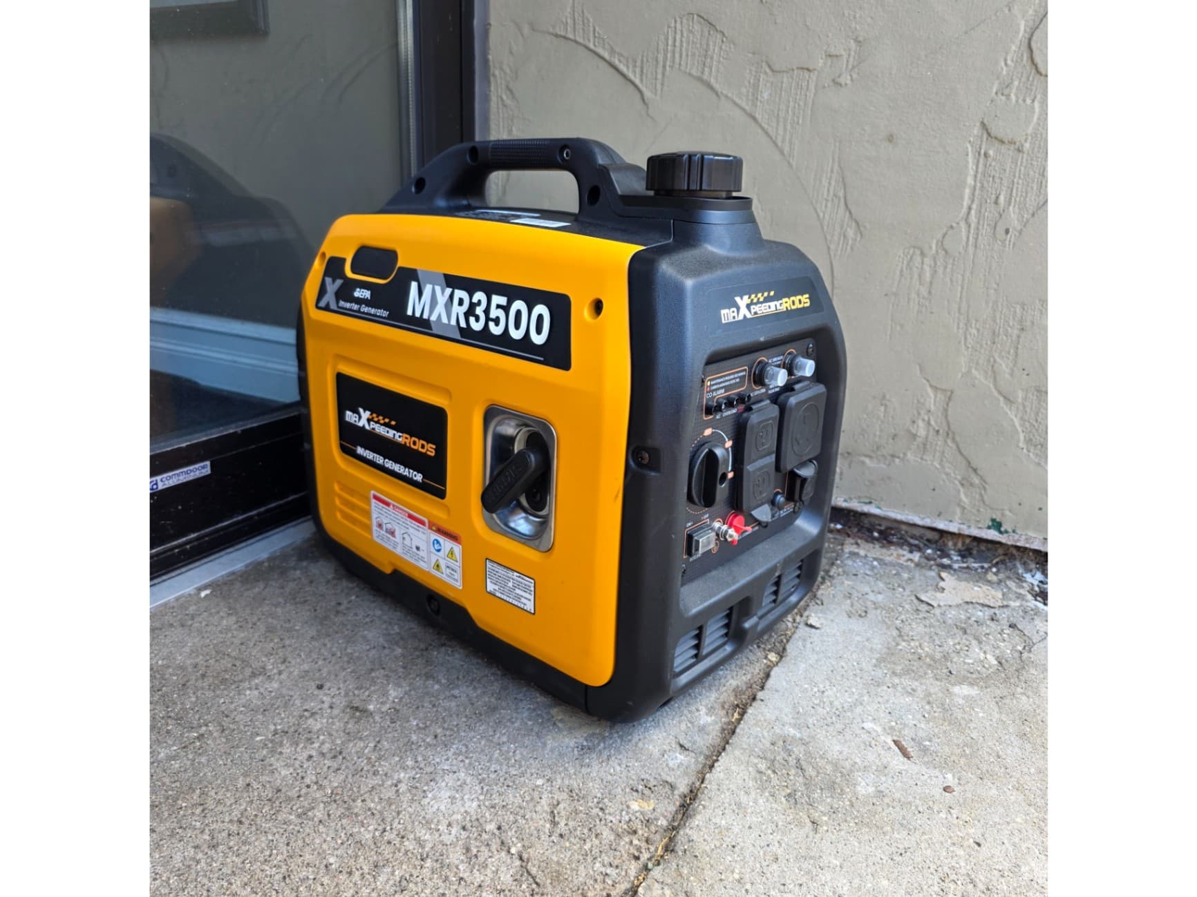 3500W Portable Inverter Generator 47lbs Light Weight Super Quite 3000W Continuous Main Image