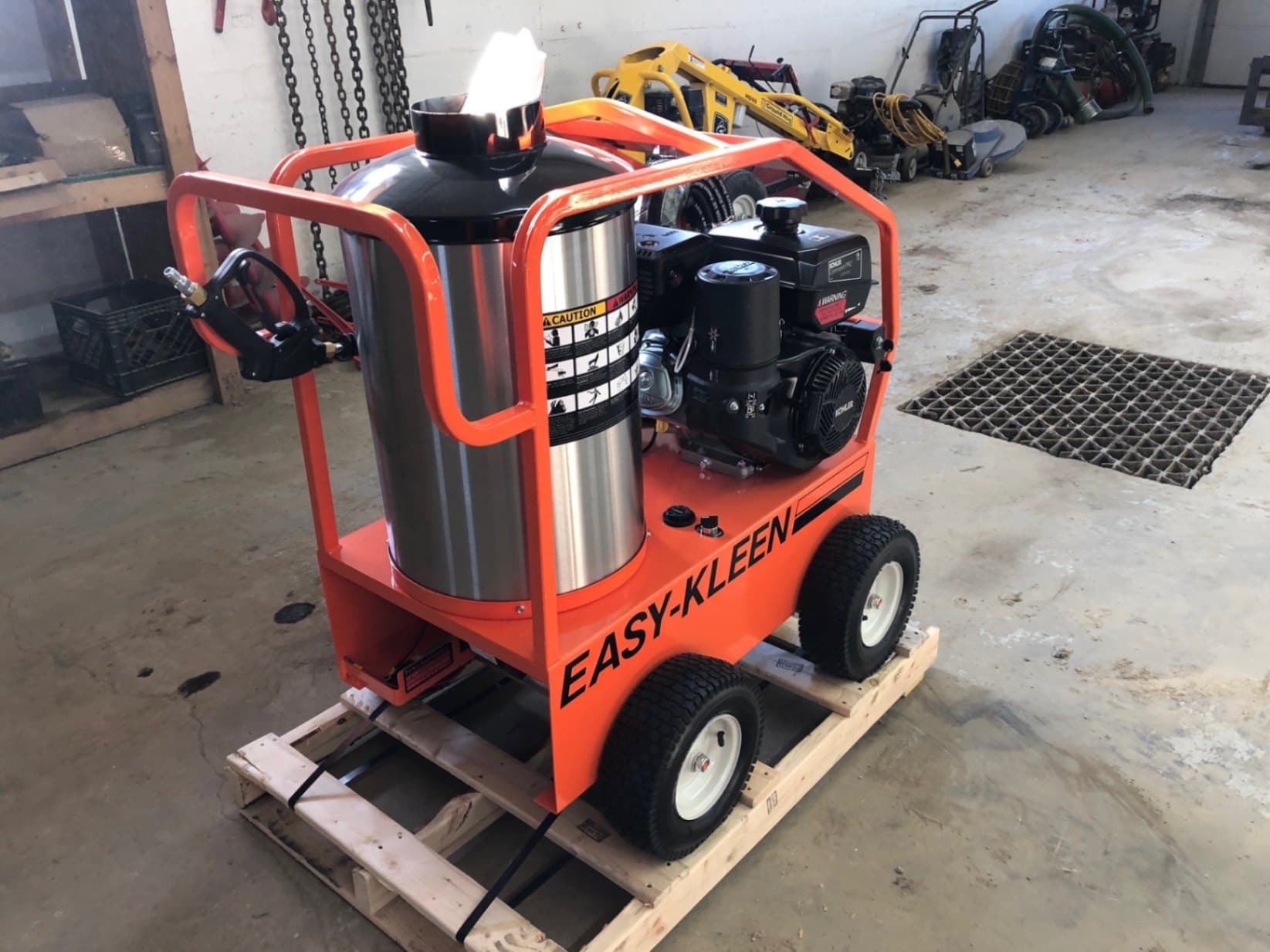 Easy-Kleen 4000 PSI 14HP Hot Water Pressure Washer 120V Burner Hotsy Magnum Main Image